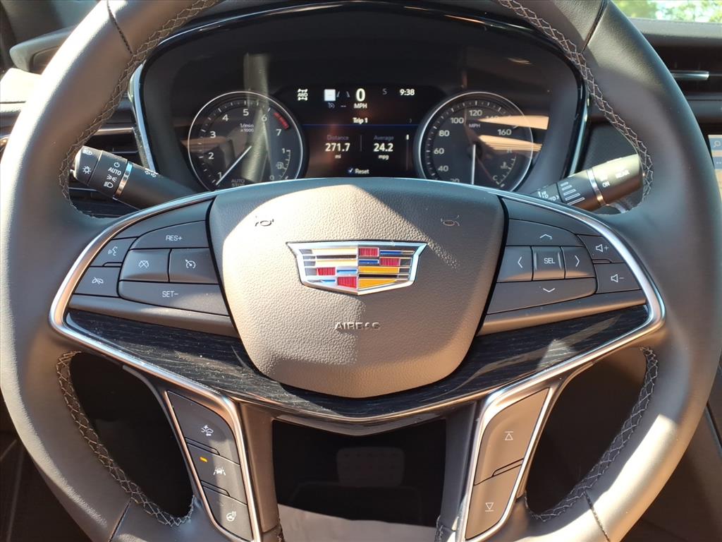 CadillacXT512