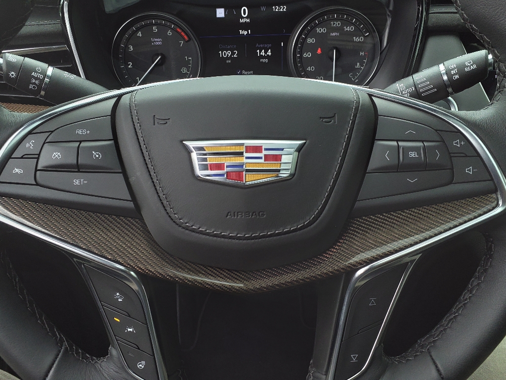 CadillacXT512