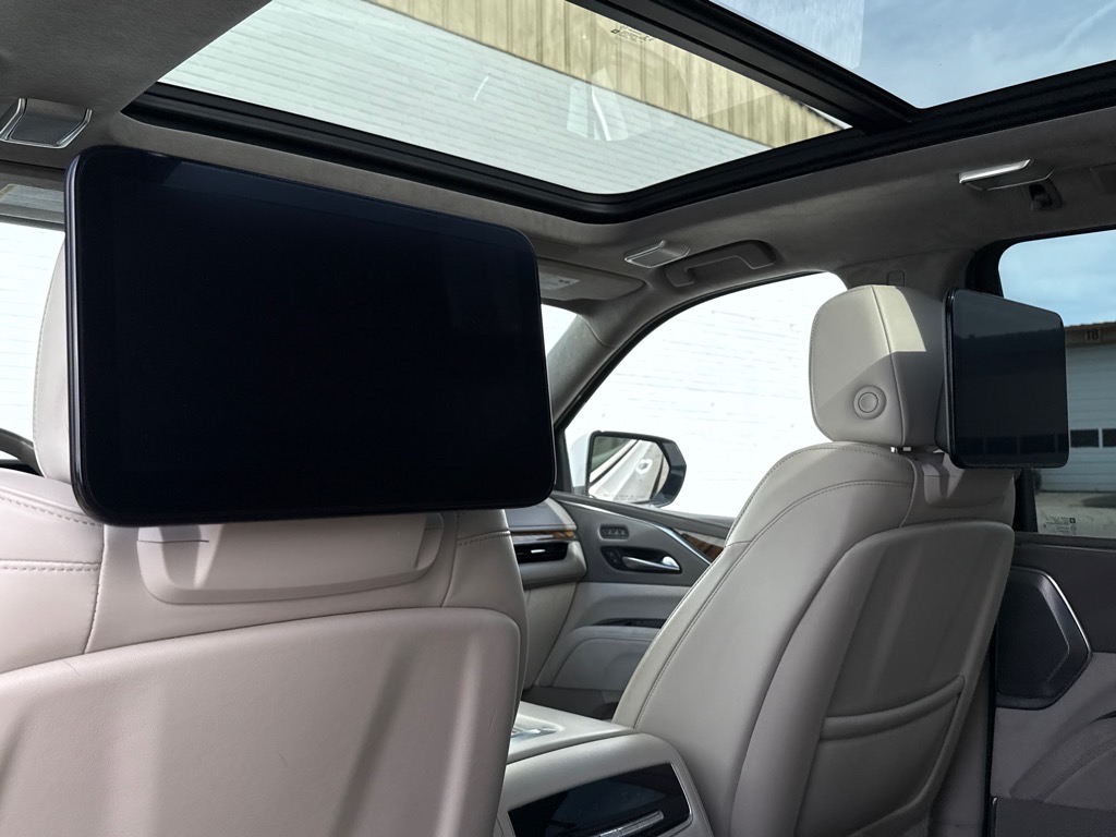 CadillacEscalade ESV12