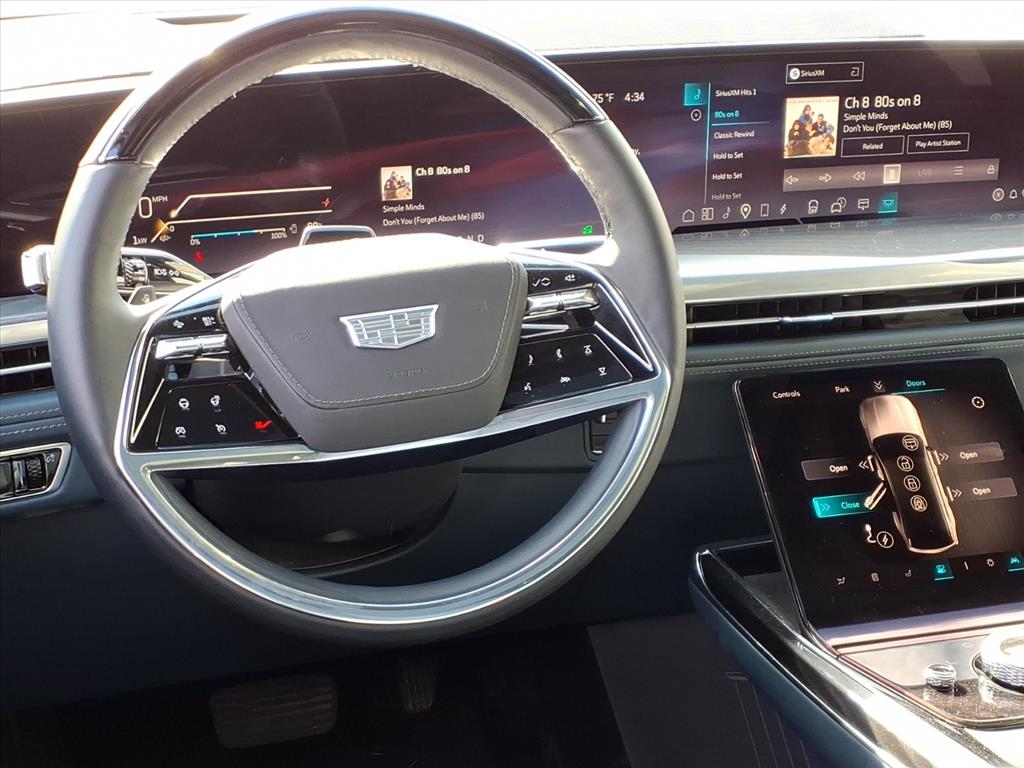 CadillacEscalade IQ12