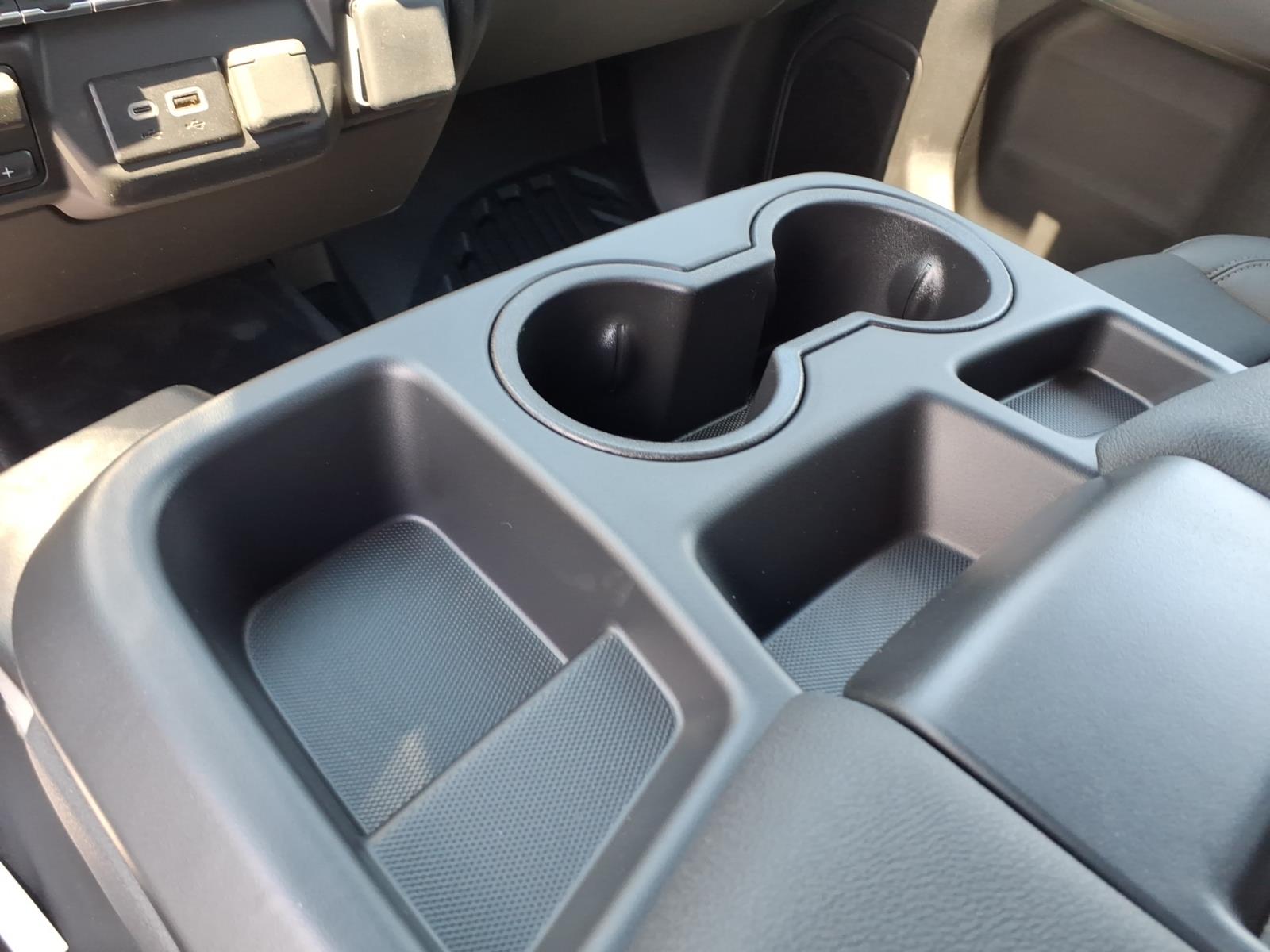 ChevroletSilverado 3500HD CC13