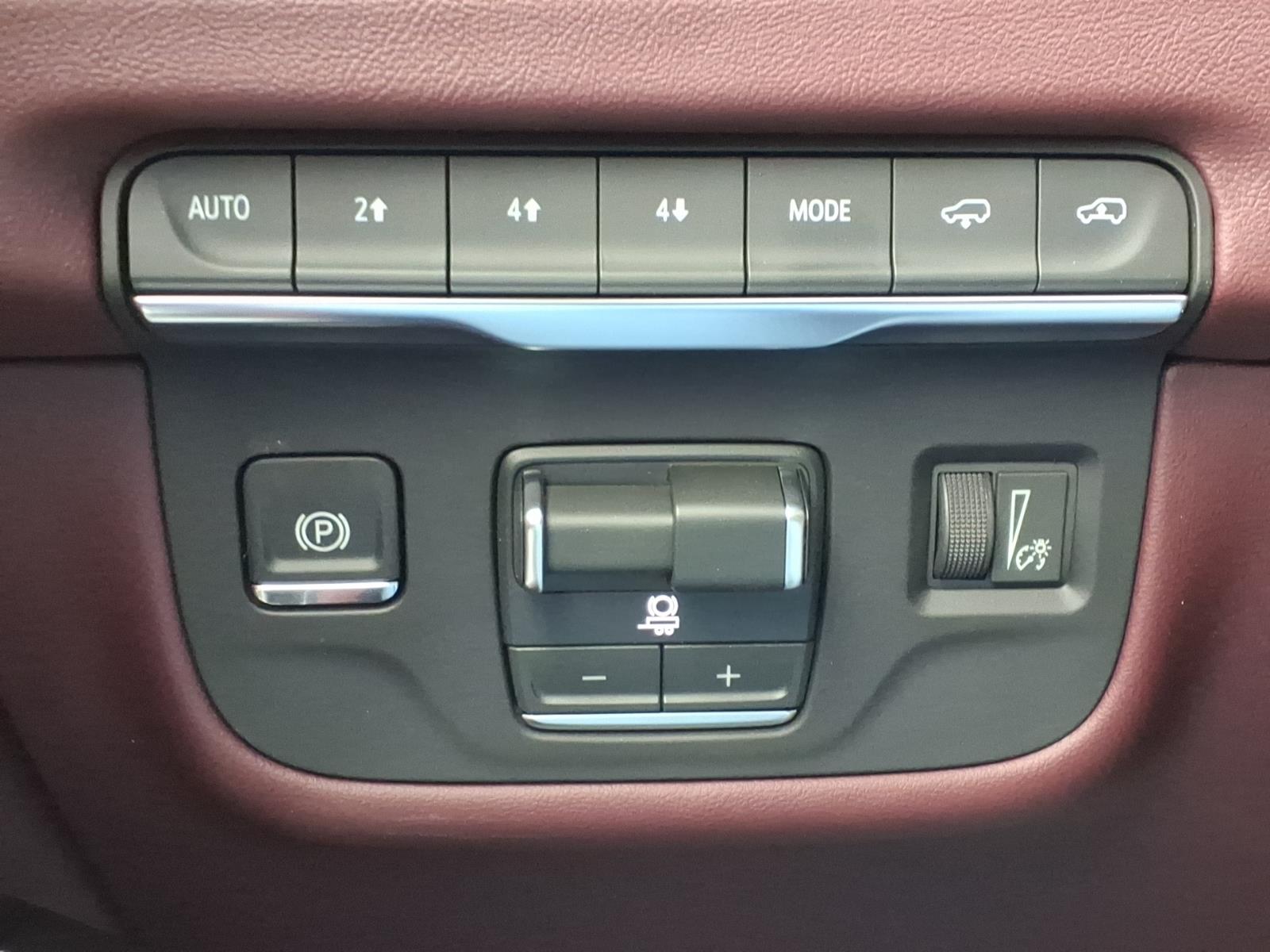 CadillacEscalade ESV13