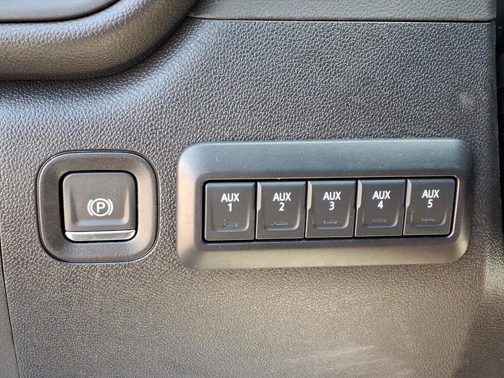 ChevroletSilverado 3500HD13