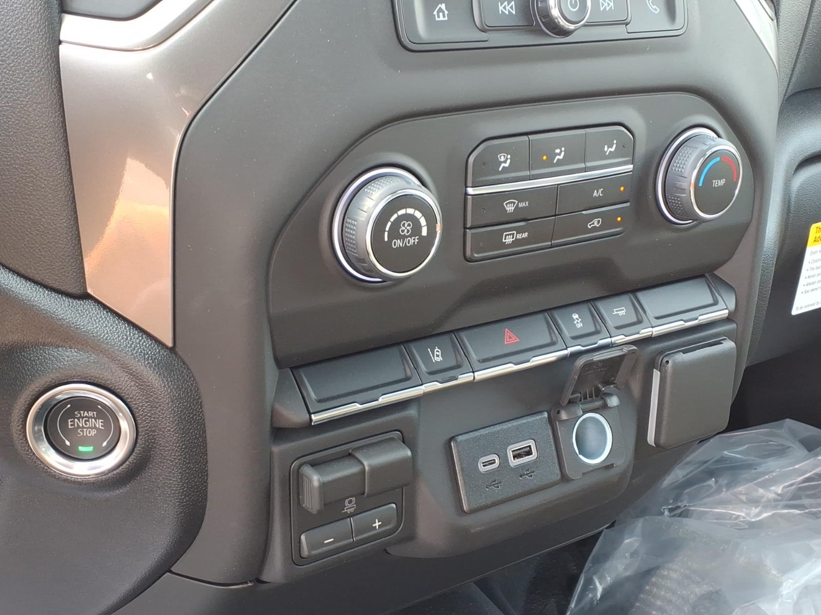 ChevroletSilverado 2500HD14