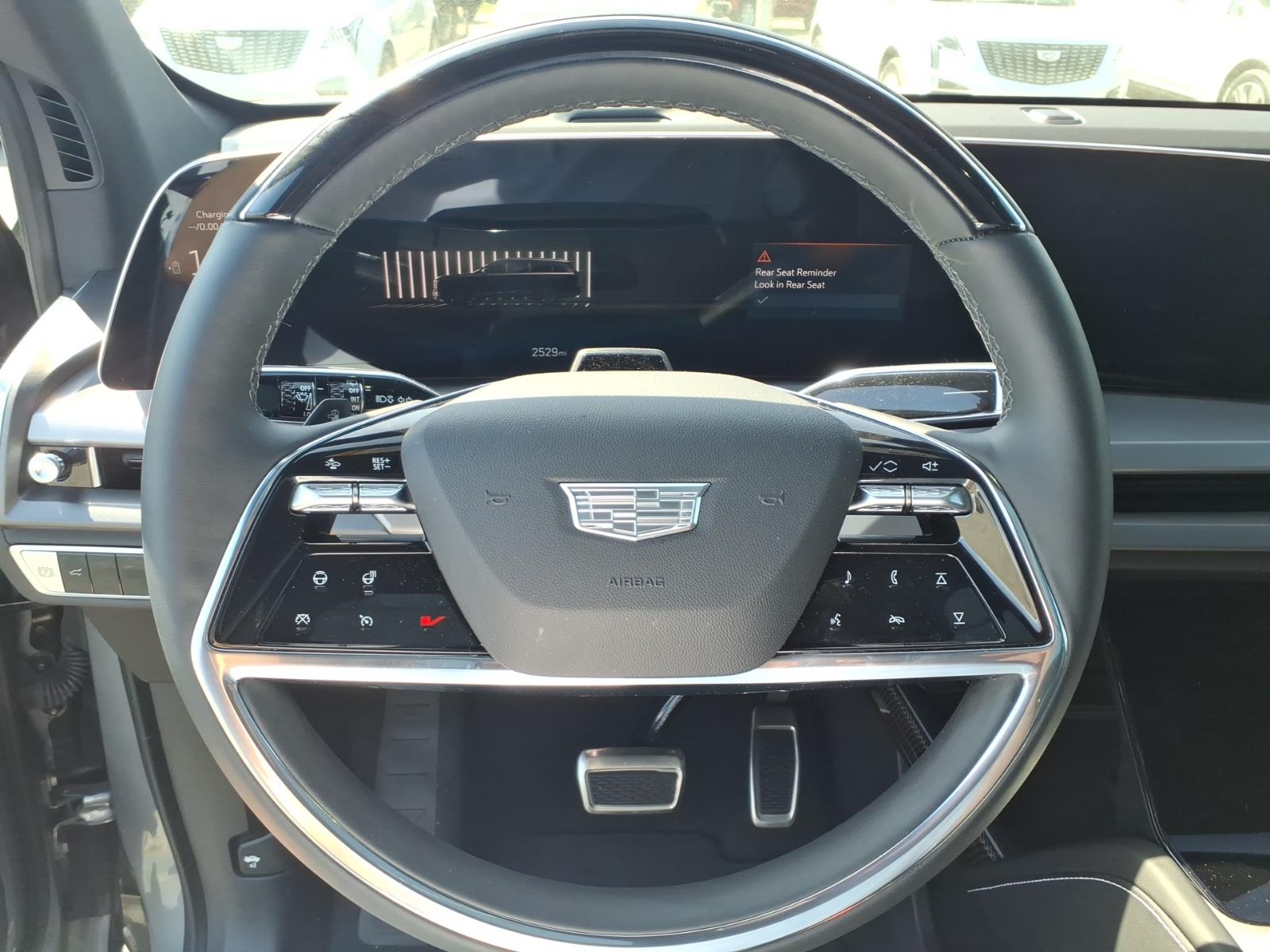 CadillacVISTIQ14