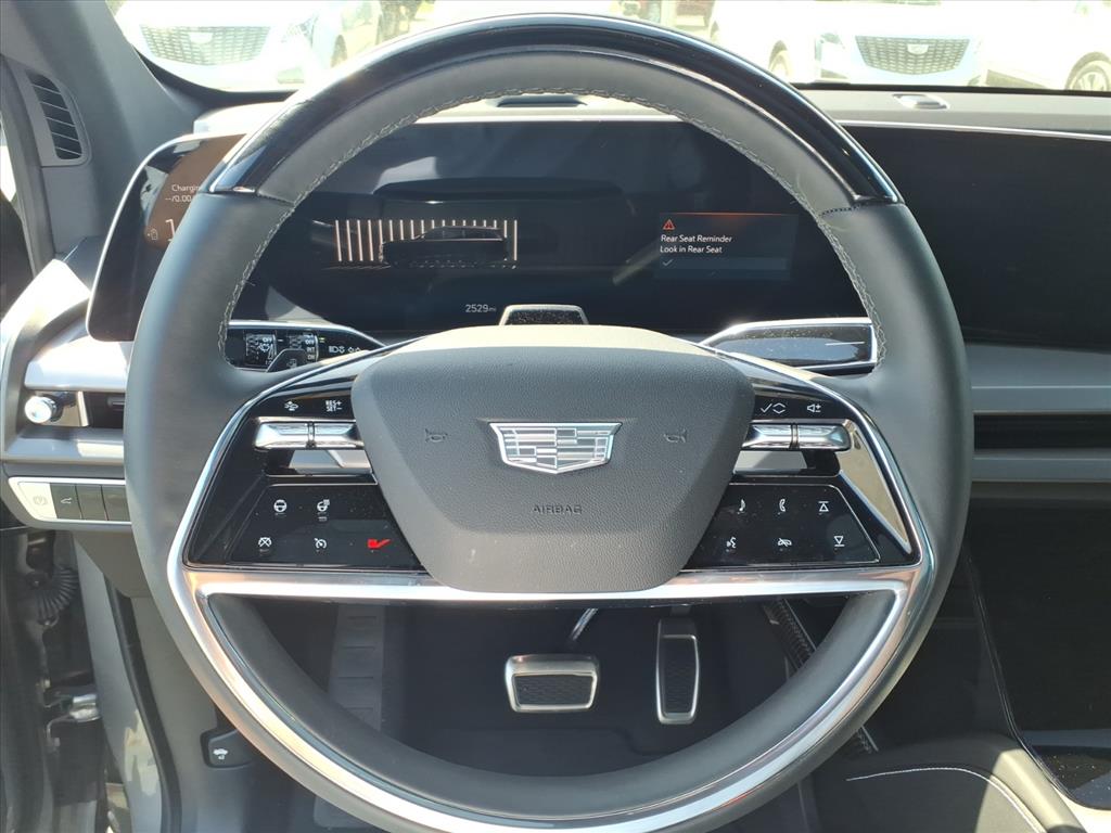 CadillacVISTIQ14