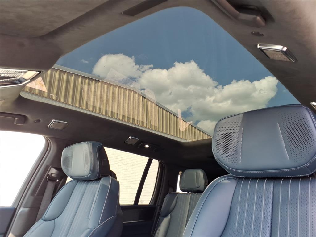 CadillacEscalade IQ15