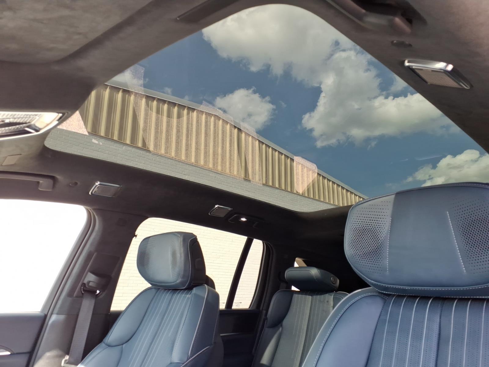 CadillacEscalade IQ16