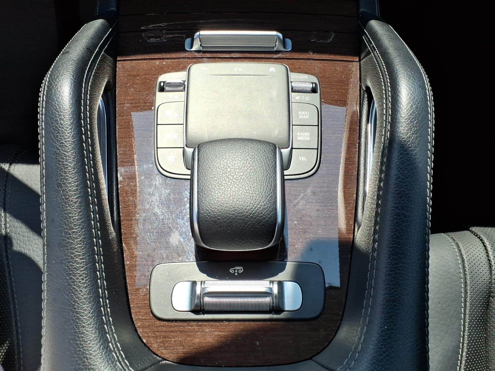 Mercedes-BenzGLS16