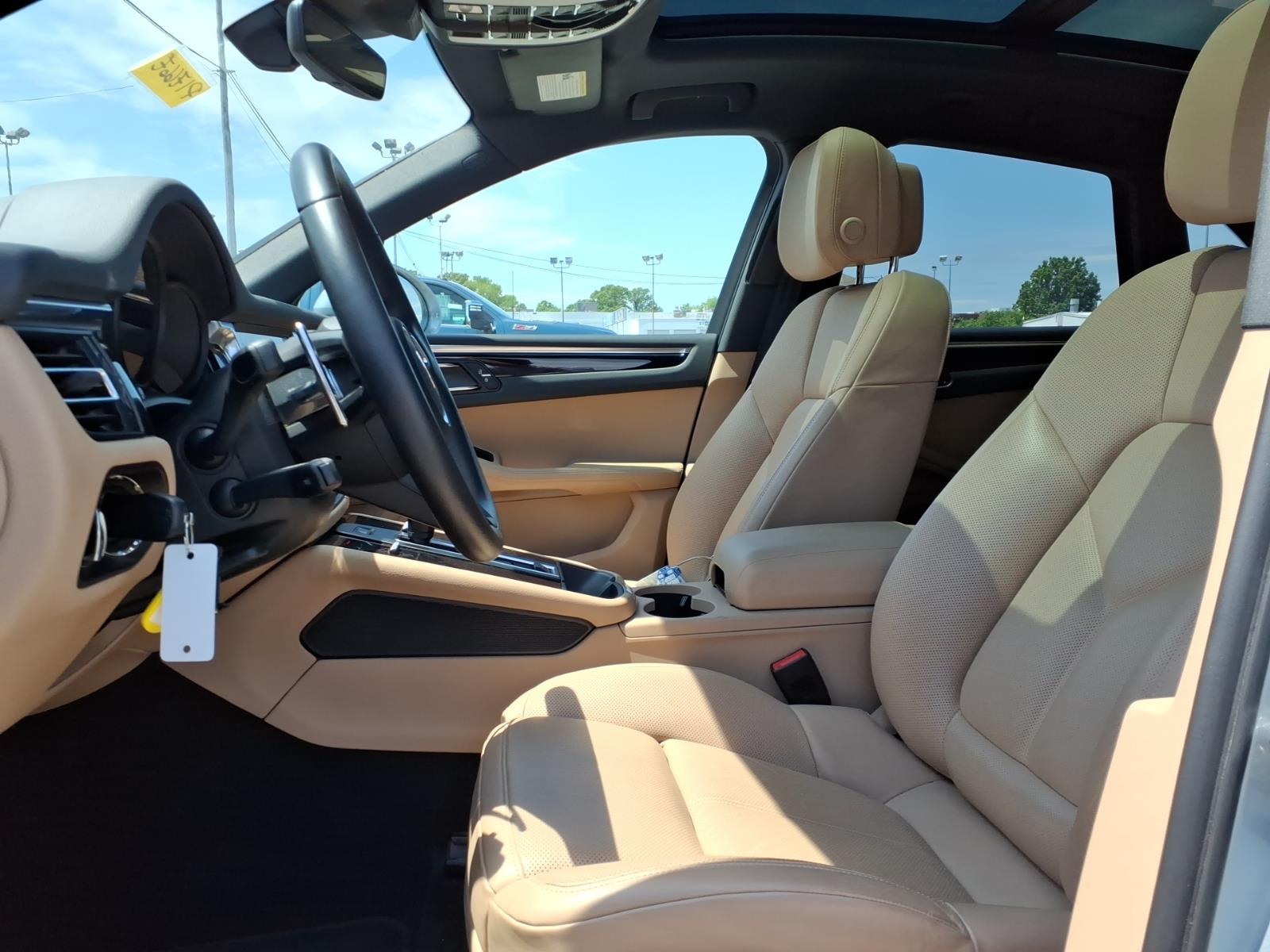 PorscheMacan16
