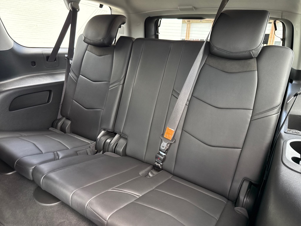 CadillacEscalade ESV16