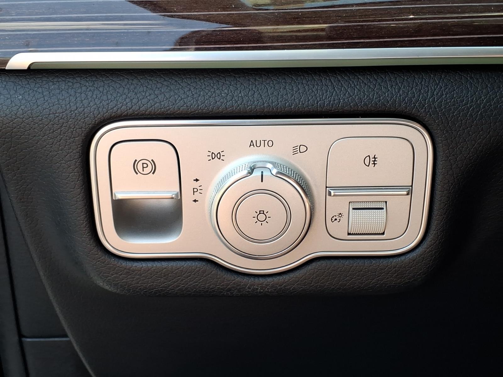 Mercedes-BenzGLS18