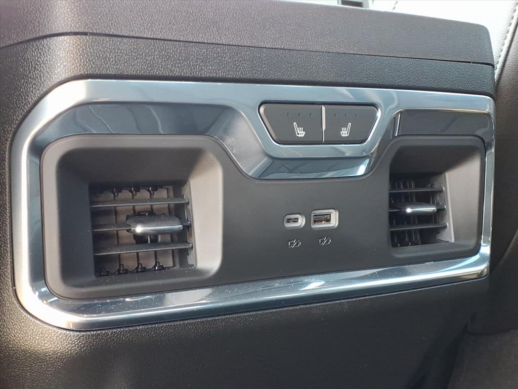 ChevroletSilverado 2500HD18