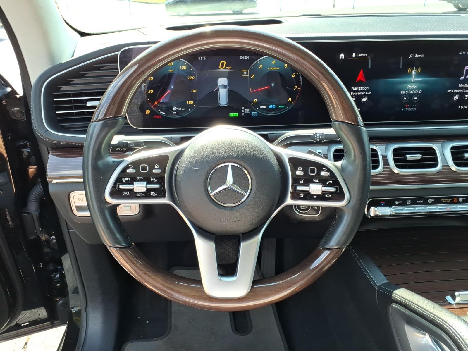 Mercedes-BenzGLS22