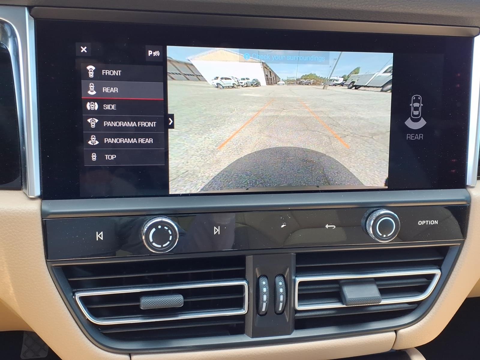 PorscheMacan22