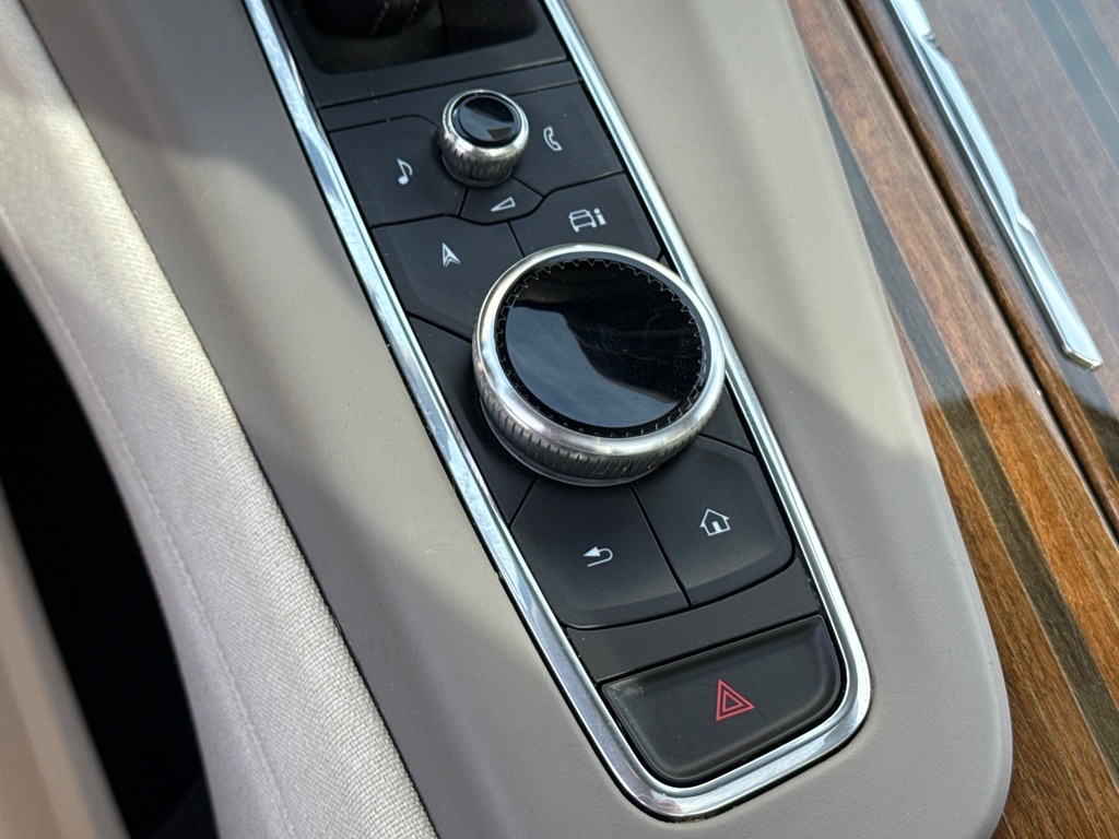 CadillacEscalade ESV22