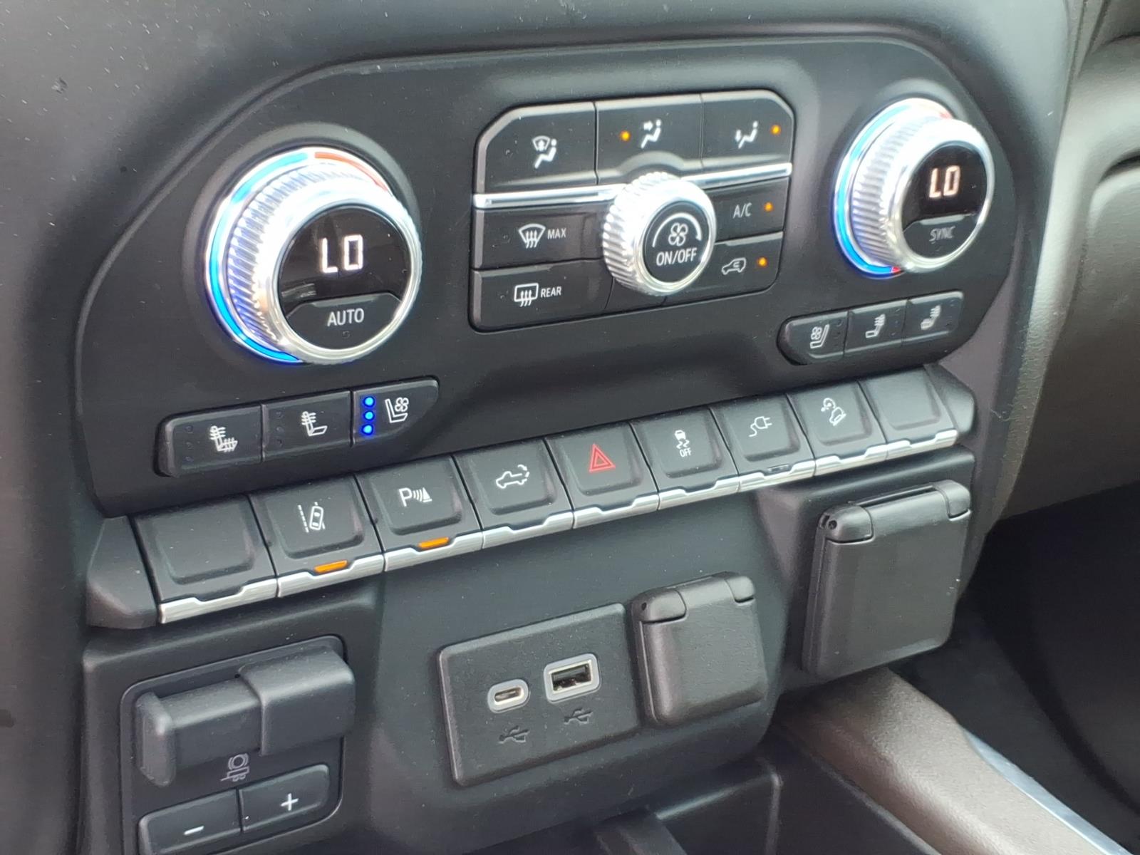 GMCSierra 2500HD23