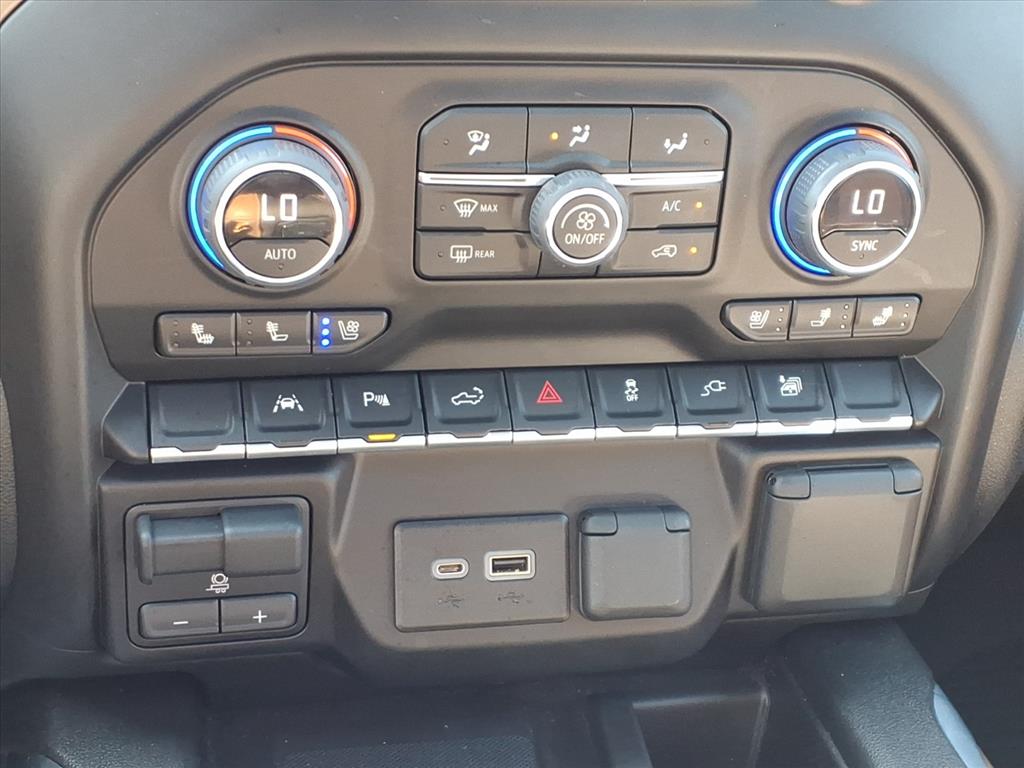 ChevroletSilverado 1500 Limited23