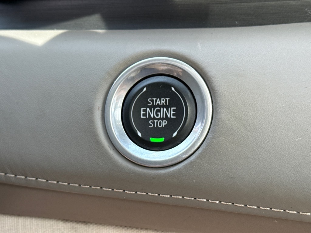 CadillacEscalade ESV23