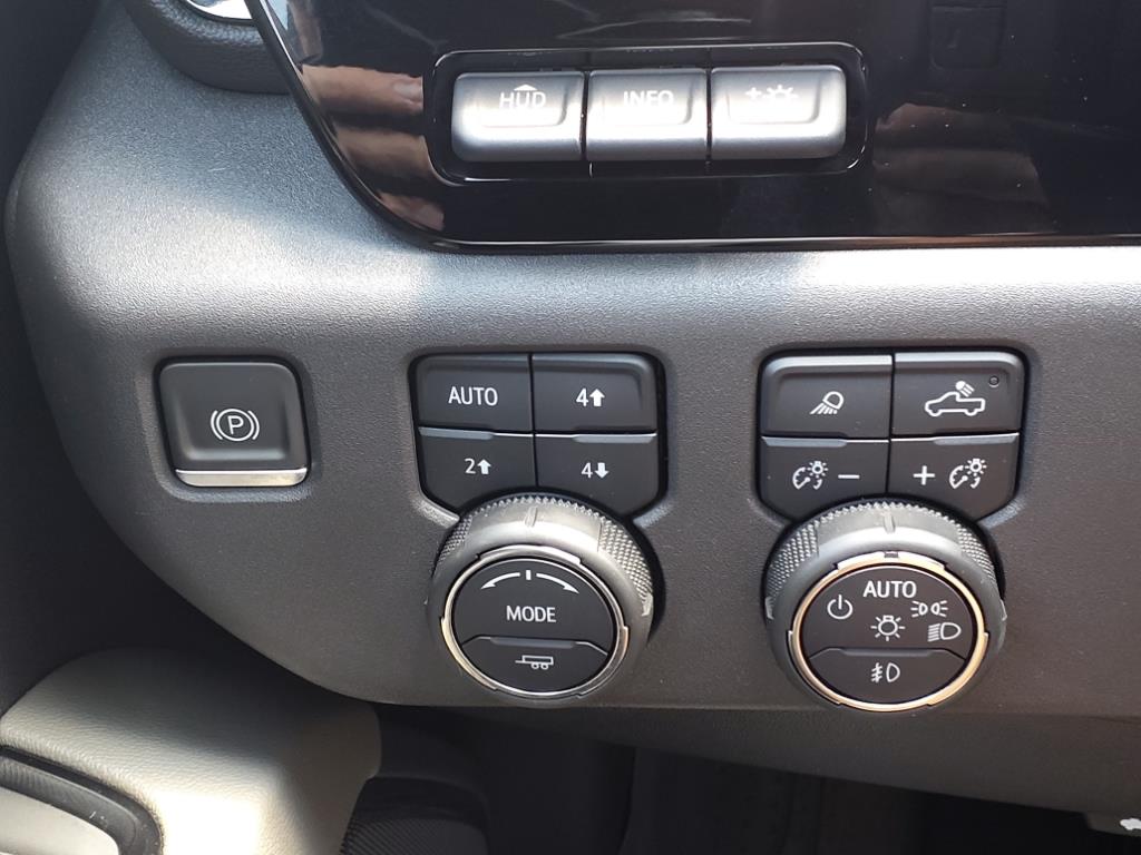 ChevroletSilverado 150023