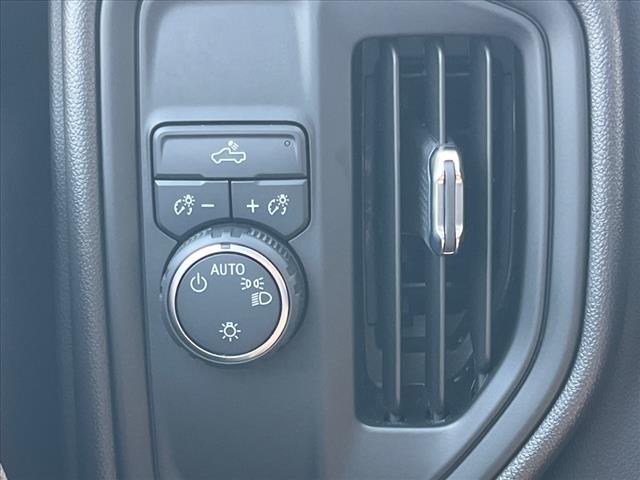 2024 Chevrolet Silverado 1500 2WD CREW CAB 147  CUSTOM
