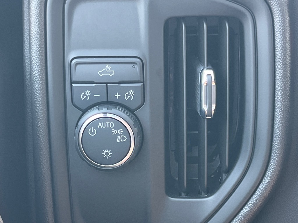 ChevroletSilverado 150024