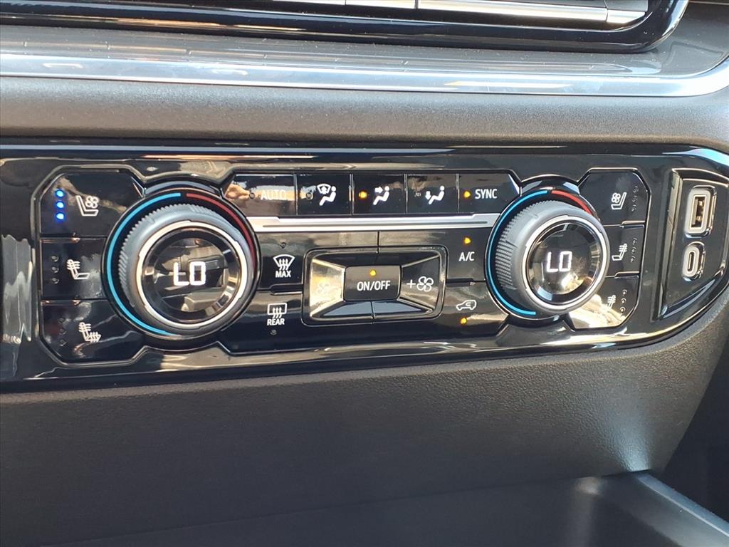 ChevroletSilverado 2500HD25