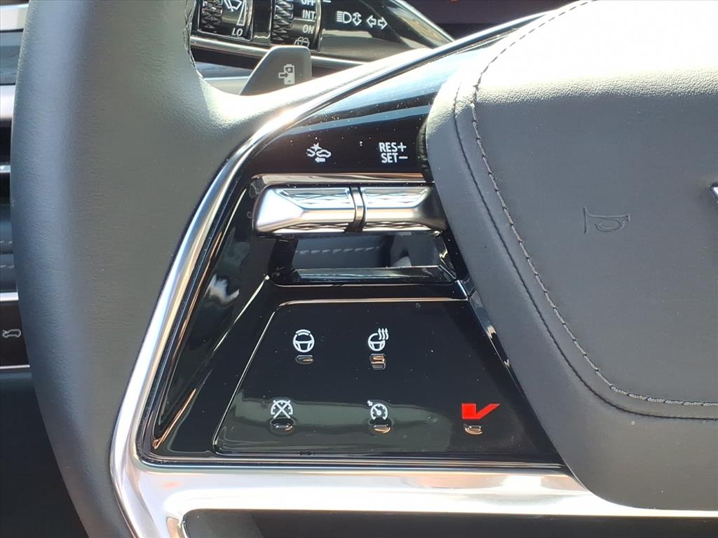 CadillacEscalade IQ26