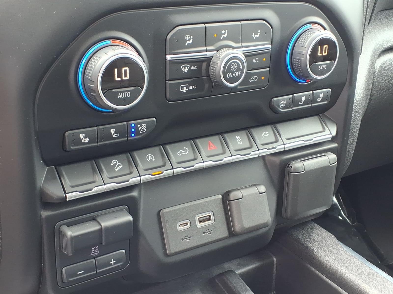 ChevroletSilverado 150027