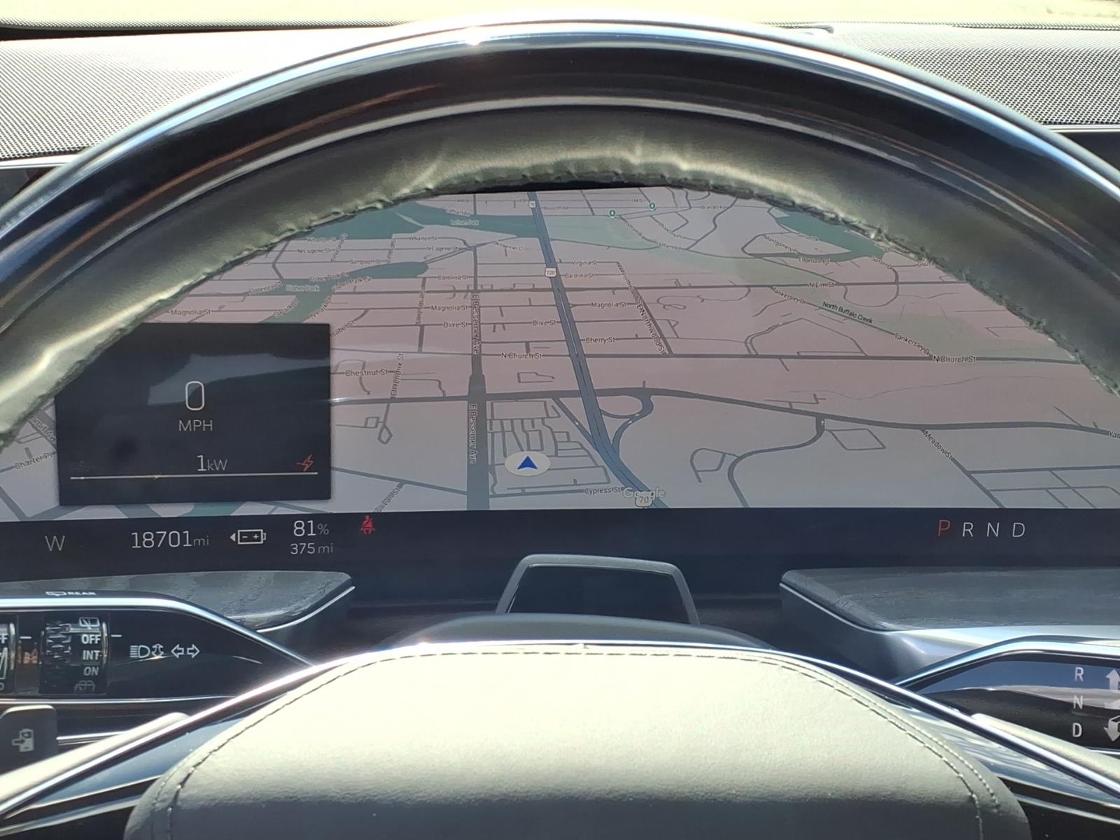 CadillacEscalade IQ29