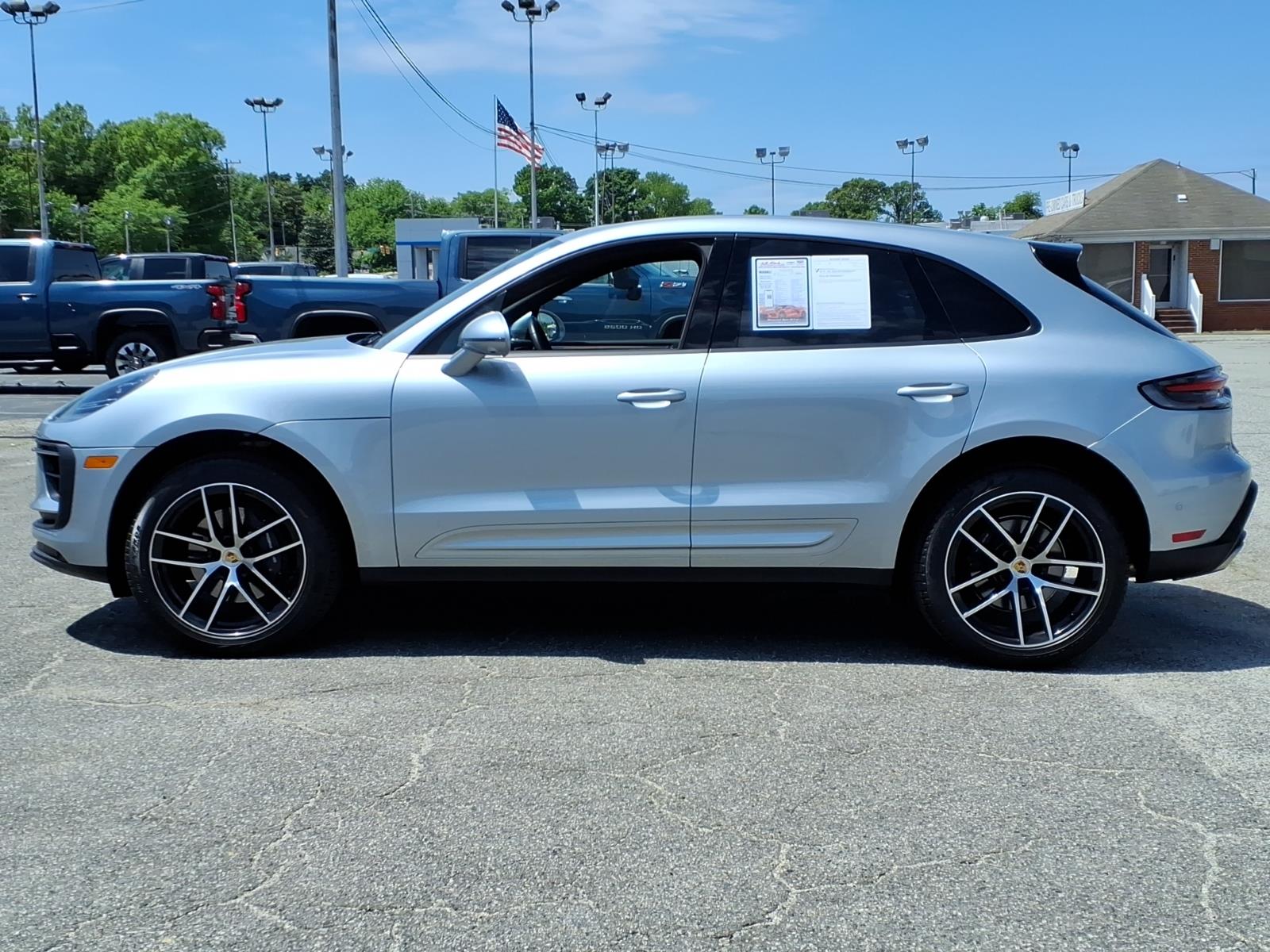 PorscheMacan2