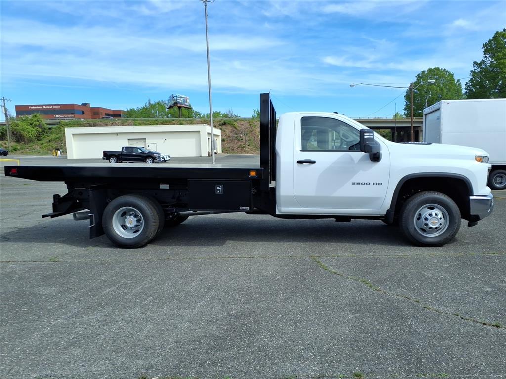 ChevroletSilverado 3500HD CC2