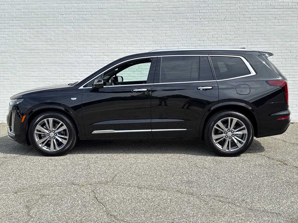 CadillacXT62