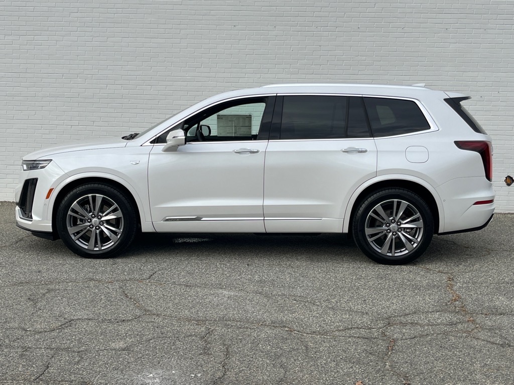 CadillacXT62
