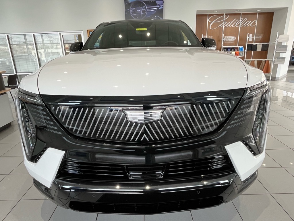 CadillacEscalade IQ2