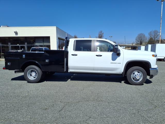 2025 Chevrolet Silverado 3500HD CC 4WD CREW CAB 177  WB, 60