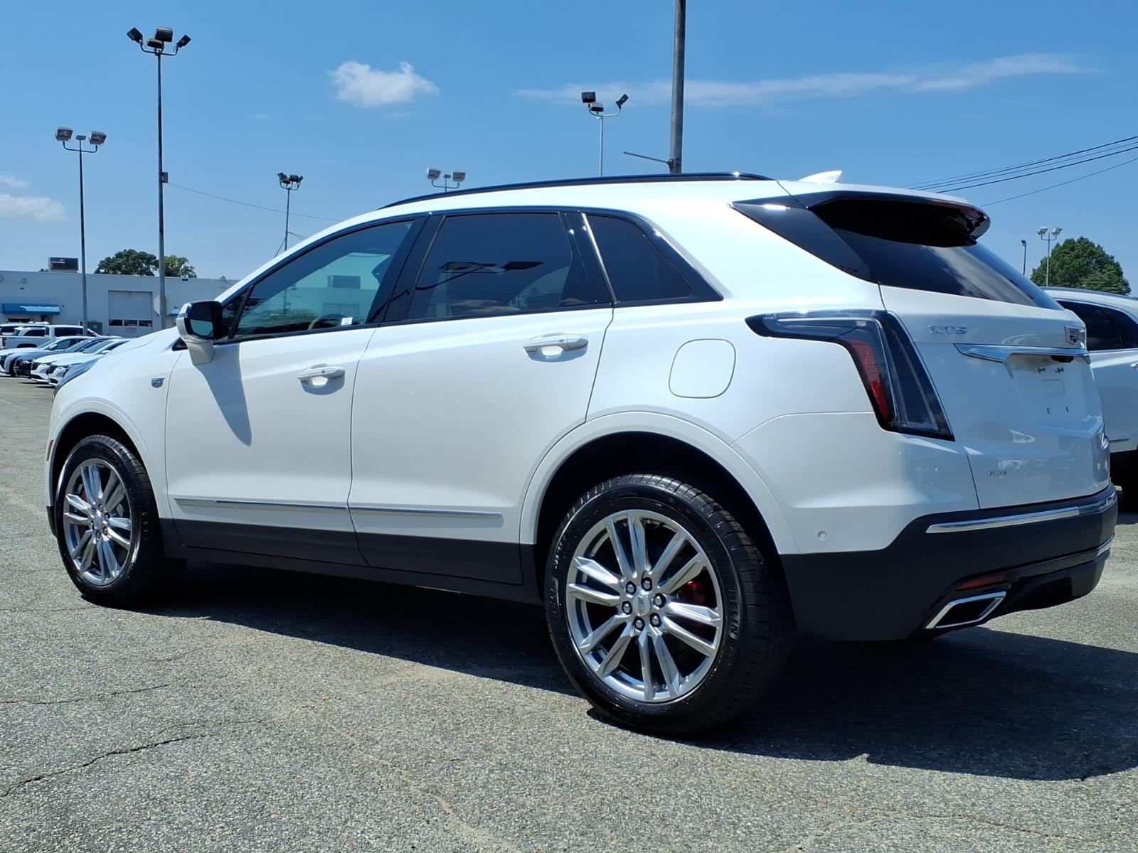 CadillacXT53