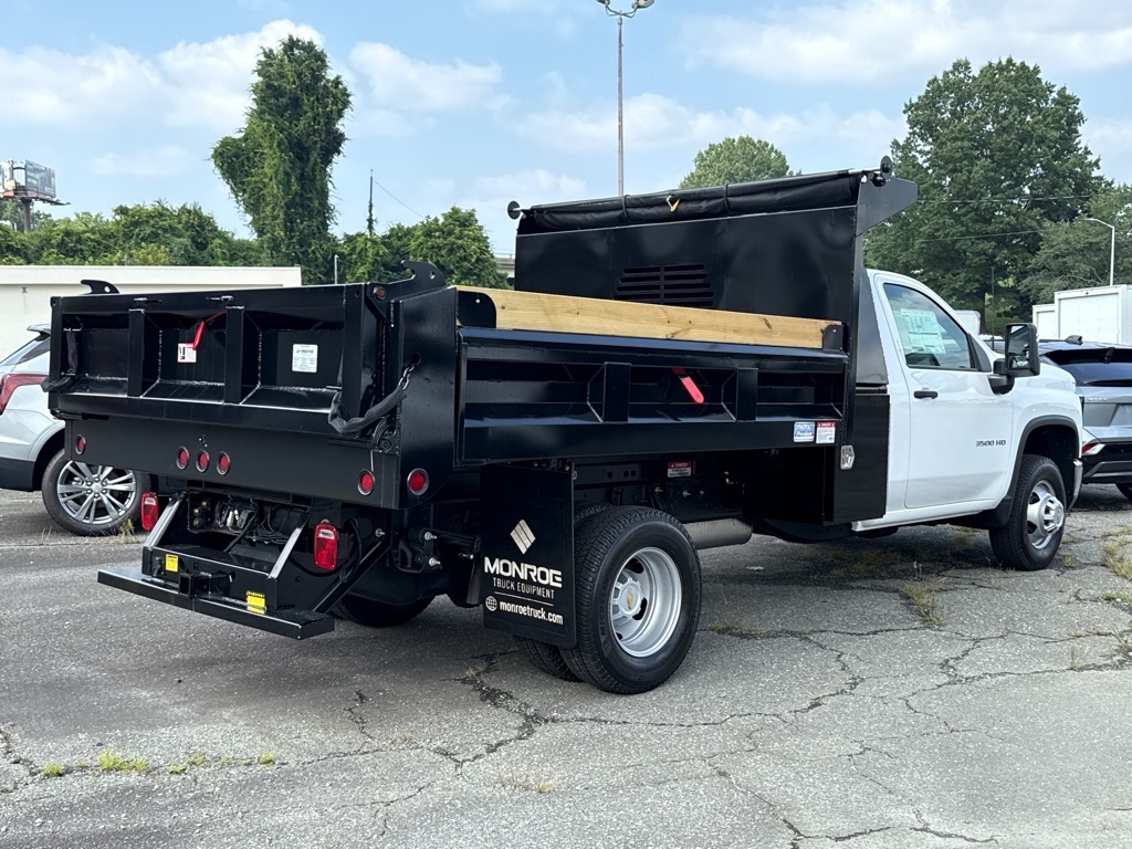ChevroletSilverado 3500HD CC3