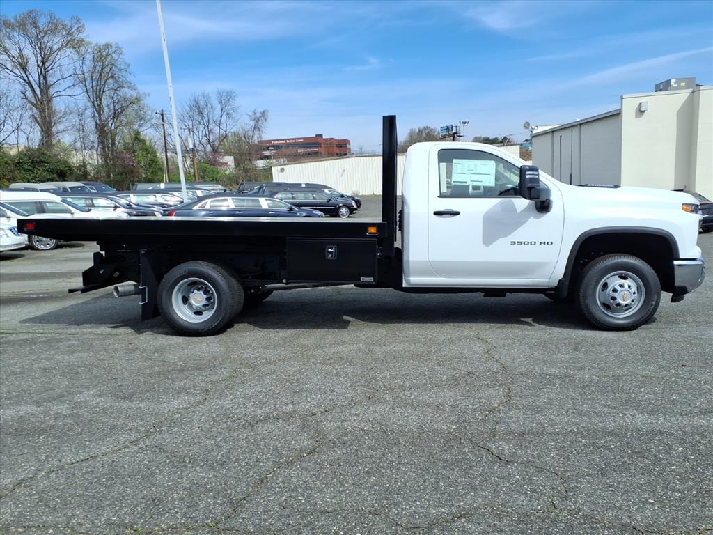 ChevroletSilverado 3500HD CC3