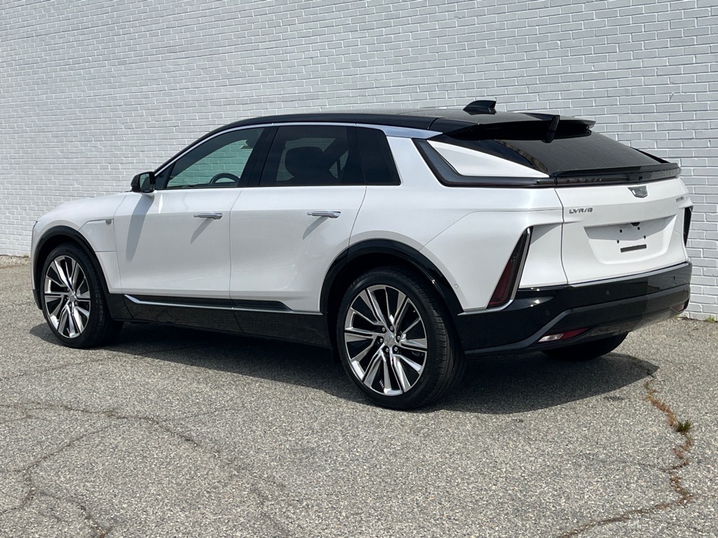 CadillacLYRIQ3
