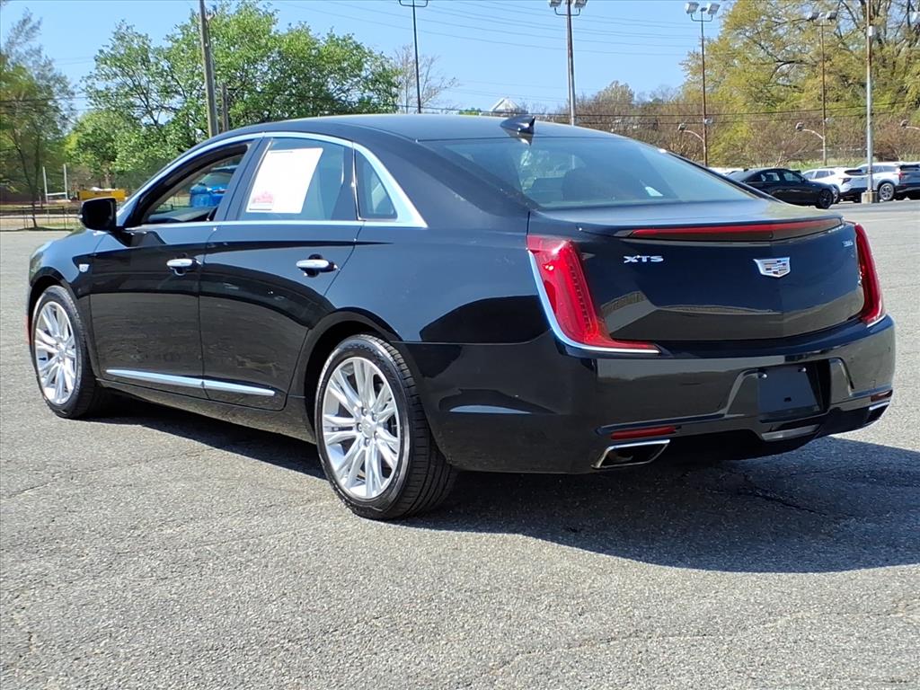 CadillacXTS3