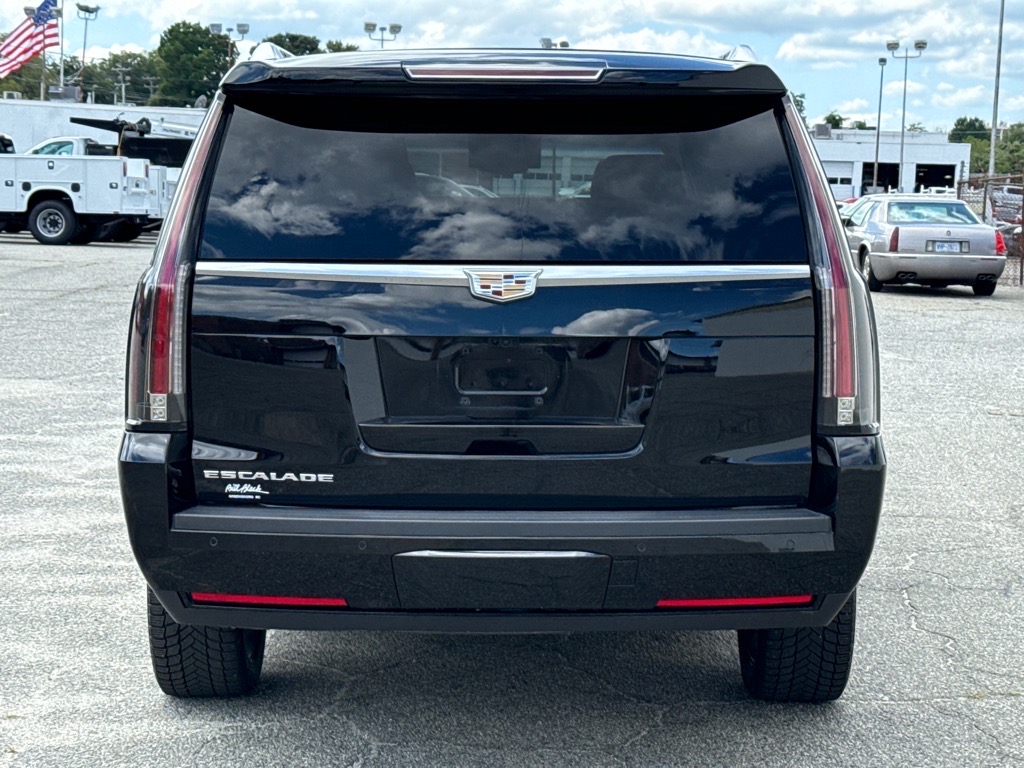 CadillacEscalade ESV4