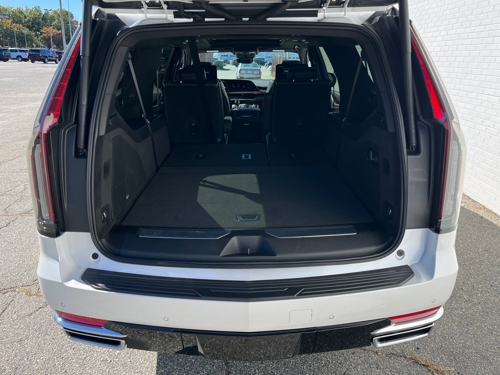 CadillacEscalade ESV4