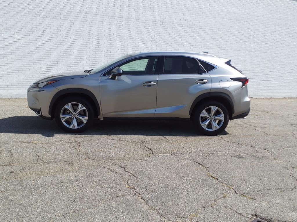LexusNX 200t4