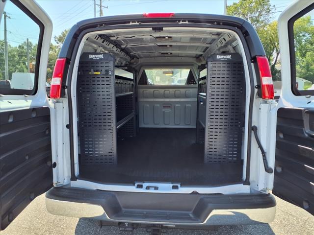 2025 Chevrolet Express RWD 2500 135