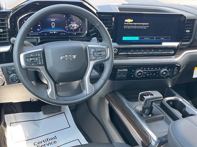 2025 Chevrolet Silverado 1500 4WD CREW CAB 147  LT TRAI