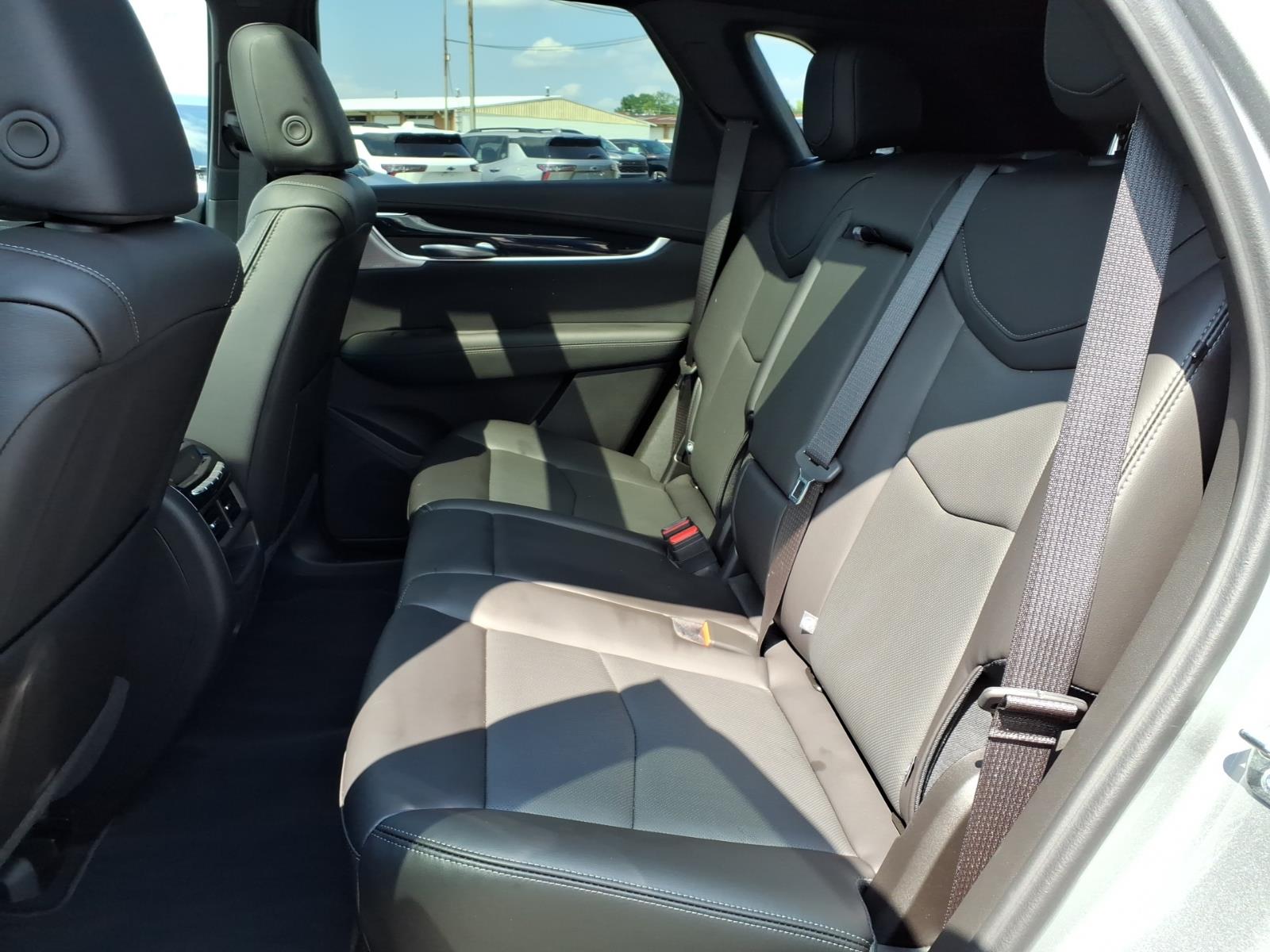 CadillacXT55