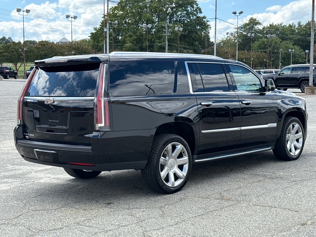 CadillacEscalade ESV5