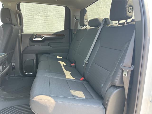 2025 Chevrolet Silverado 1500 4WD CREW CAB 147  LT TRAI