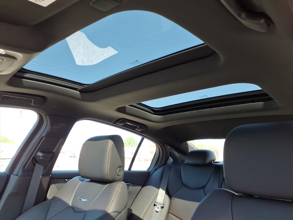 CadillacCT5-V6